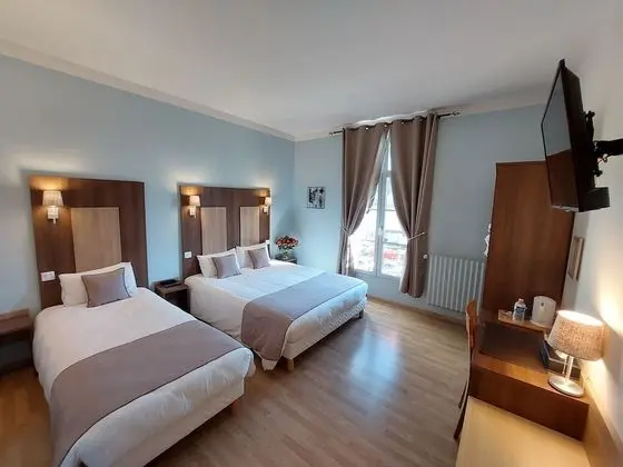 Üç Kişilik Oda, Birden Çok Yatak