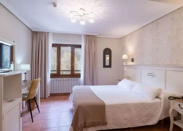 Standard Tek Büyük veya İki Ayrı Yataklı Oda