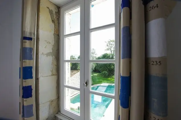 Traditional Tek Büyük veya İki Ayrı Yataklı Oda (Santorin)