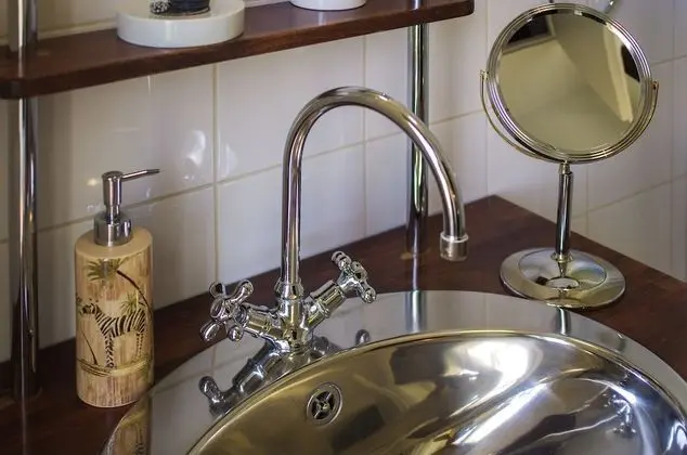 Traditional Tek Büyük Yataklı Oda (Etosha)