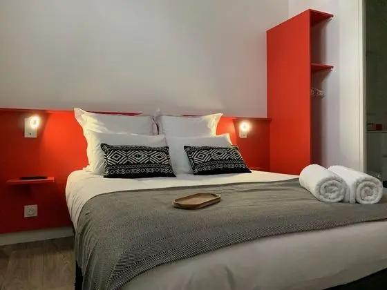 Superior Tek Büyük Yataklı Oda (RDC )