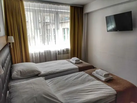 Standard Tek Büyük Yataklı Oda