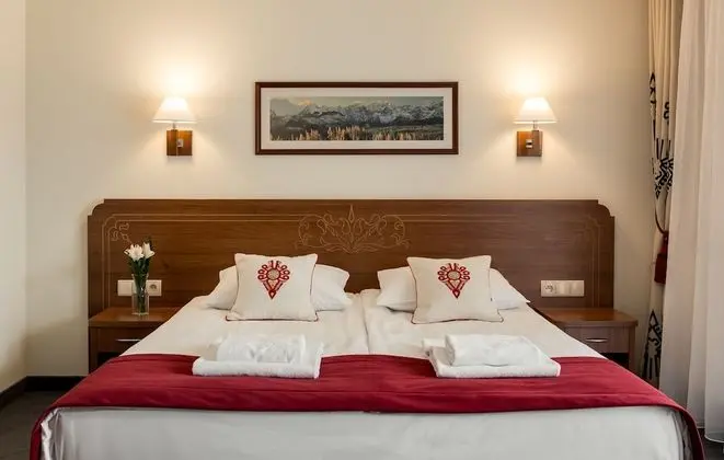 Superior Tek Büyük Yataklı Oda, 1 Yatak Odası, Teras, Dağ Manzaralı