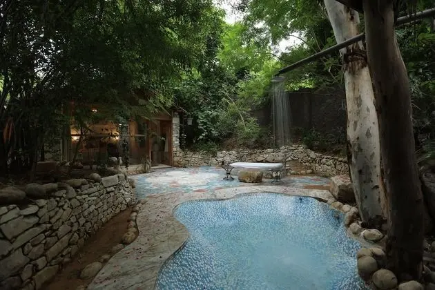 Kır Evi, 1 En Büyük (King) Boy Yatak