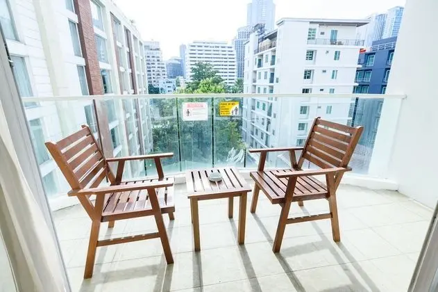 Premier Oda, Balkon