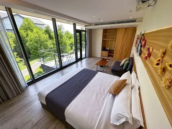 Luxury Tek Büyük Yataklı Oda, 1 En Büyük (King) Boy Yatak, Bahçe Manzaralı