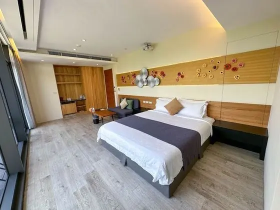 Luxury Tek Büyük Yataklı Oda, 1 En Büyük (King) Boy Yatak, Bahçe Manzaralı