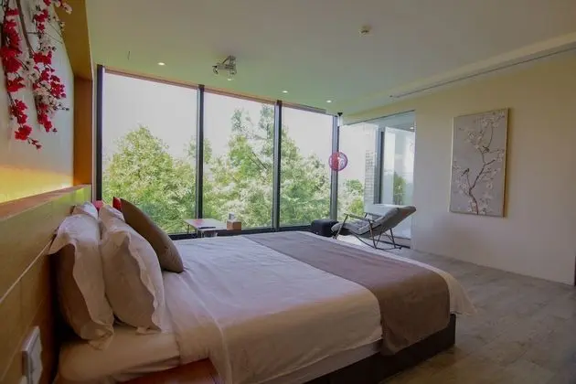 Luxury Tek Büyük Yataklı Oda, 1 En Büyük (King) Boy Yatak, Bahçe Manzaralı