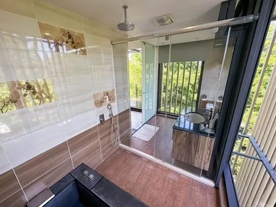 Luxury Tek Büyük Yataklı Oda, 1 En Büyük (King) Boy Yatak, Bahçe Manzaralı