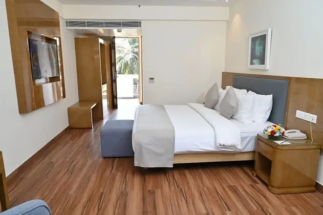 Deluxe Tek Büyük Yataklı Oda