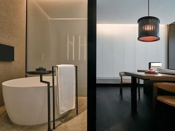 Basic Oda, 1 En Büyük (King) Boy Yatak, Bahçe Manzaralı