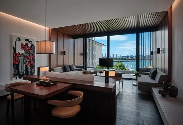 Deluxe Tek Büyük Yataklı Oda, Koy Manzaralı