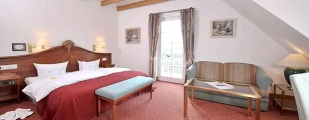 Romantic Tek Büyük Yataklı Oda