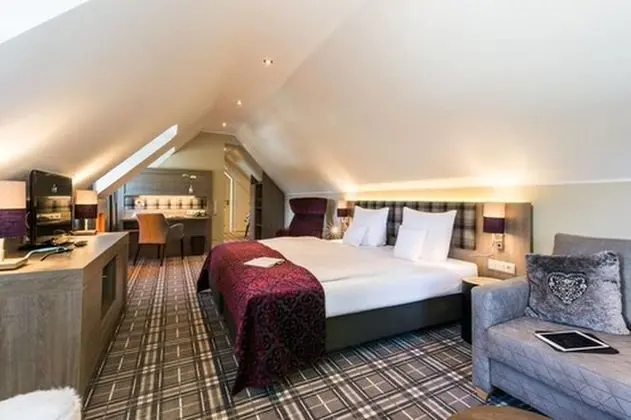 Romantic Tek Büyük Yataklı Oda