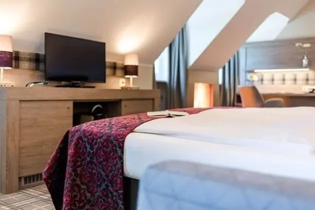 Romantic Tek Büyük Yataklı Oda