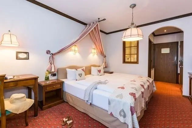 Standard Tek Büyük Yataklı Oda