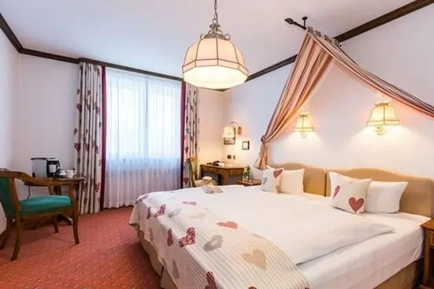 Standard Tek Büyük Yataklı Oda