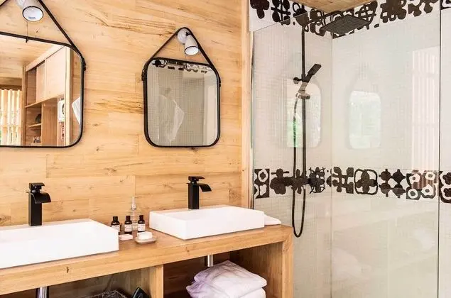 Design Süit (Jacques Bosser Uzume)