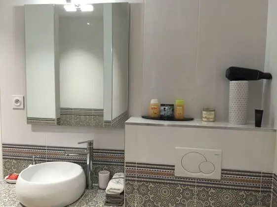 Tek Büyük Yataklı Oda, Sigara İçilmez