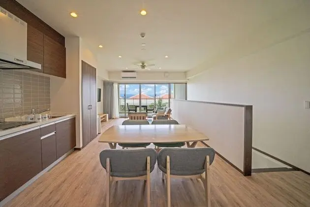 Family Oda, Sigara İçilmez (Condo Suite Maisonette)
