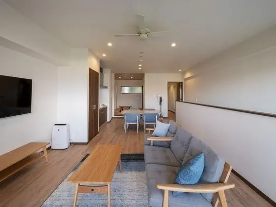 Family Oda, Sigara İçilmez (Condo Suite Maisonette)