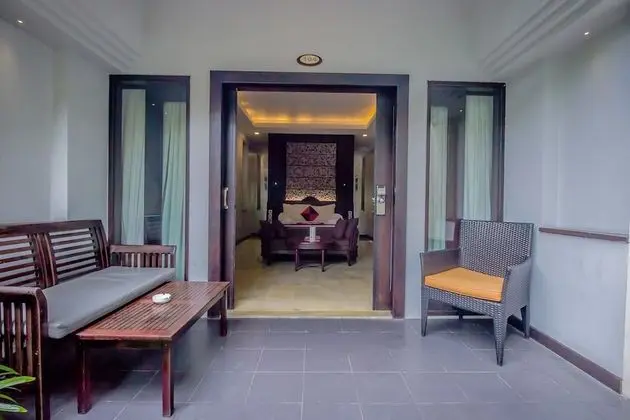 Super Deluxe Double, Pool Access