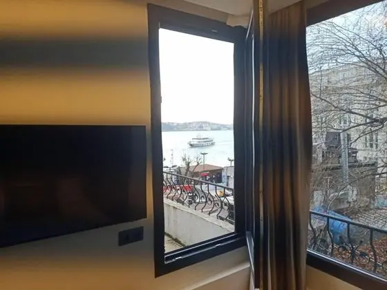 Deluxe Oda, Kısmi Deniz Manzaralı, Büyük Yataklı