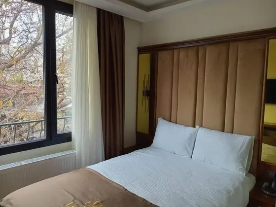 Deluxe Oda, Kısmi Deniz Manzaralı, Büyük Yataklı