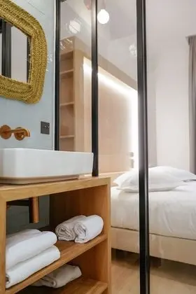 Comfort Tek Büyük Yataklı Oda, Avlu Manzaralı