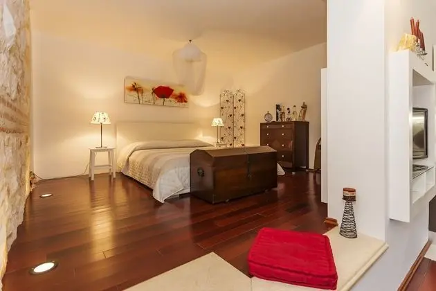 Junior Apart Daire, 1 Büyük (Queen) Boy Yatak, Sigara İçilmez, Bahçe Manzaralı