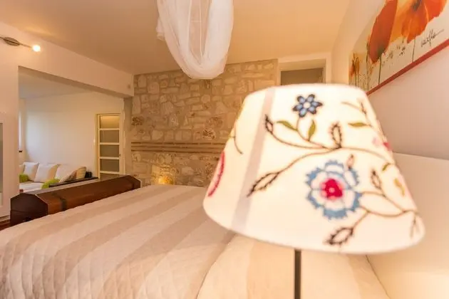 Junior Apart Daire, 1 Büyük (Queen) Boy Yatak, Sigara İçilmez, Bahçe Manzaralı