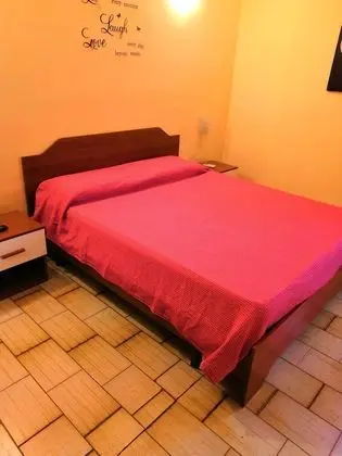 Tek Büyük Yataklı Oda, Ortak Banyo