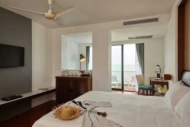 Mini Suite Sea & Horizon Balcony