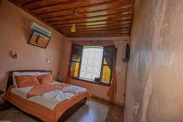 Tek Büyük veya İki Ayrı Yataklı Oda