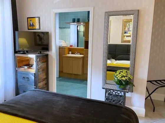 Comfort Tek Büyük Yataklı Oda