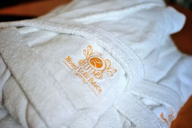 Superior Tek Büyük Yataklı Oda, Kısmi Deniz Manzaralı