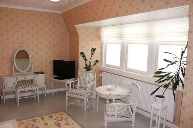 Main building double room 1