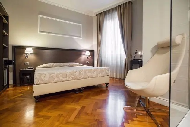 Superior Tek Büyük veya İki Ayrı Yataklı Oda