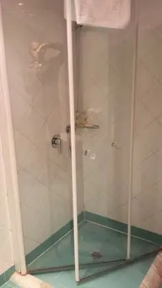 Büyük Yataklı Tek Kişilik Oda, Manzaralı