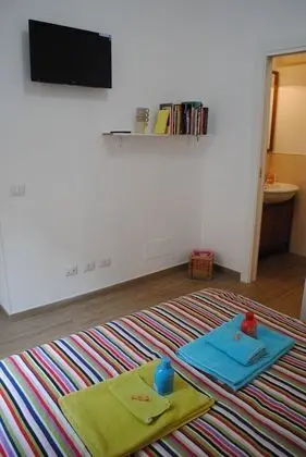 City Tek Büyük Yataklı Oda