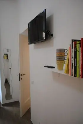 City Tek Büyük Yataklı Oda