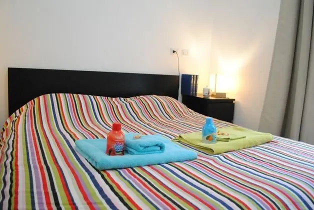 City Tek Büyük Yataklı Oda