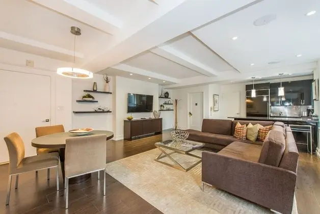 One Bedroom King Suite