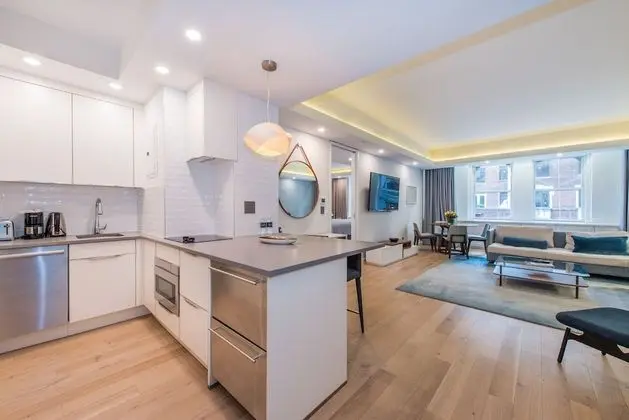 One Bedroom King Suite