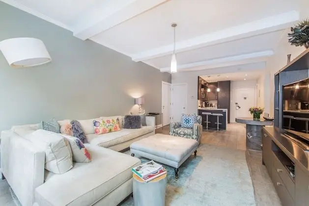 One Bedroom King Suite