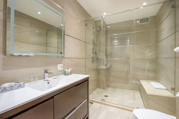 One Bedroom King Suite