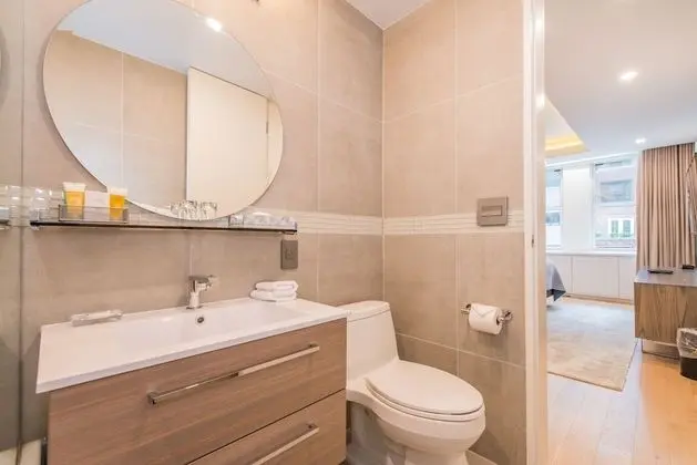 One Bedroom King Suite