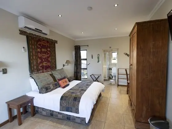 Tek Büyük Yataklı Oda (Downstairs )