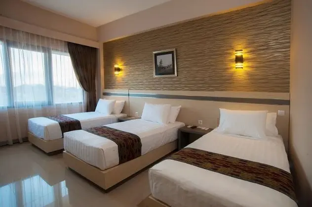 Grand Deluxe Family Bed