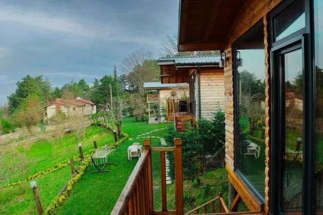 Serender Oda, Göl Manzaralı, Bahçe Katı